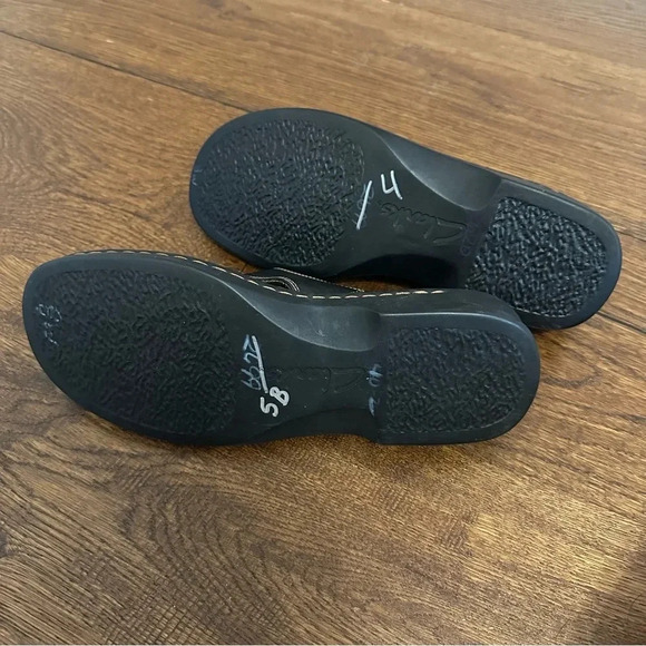 CLARKS Leather Slides Sandals Slip On Comfort Shoes Size 8 W - Picture 6 of 6